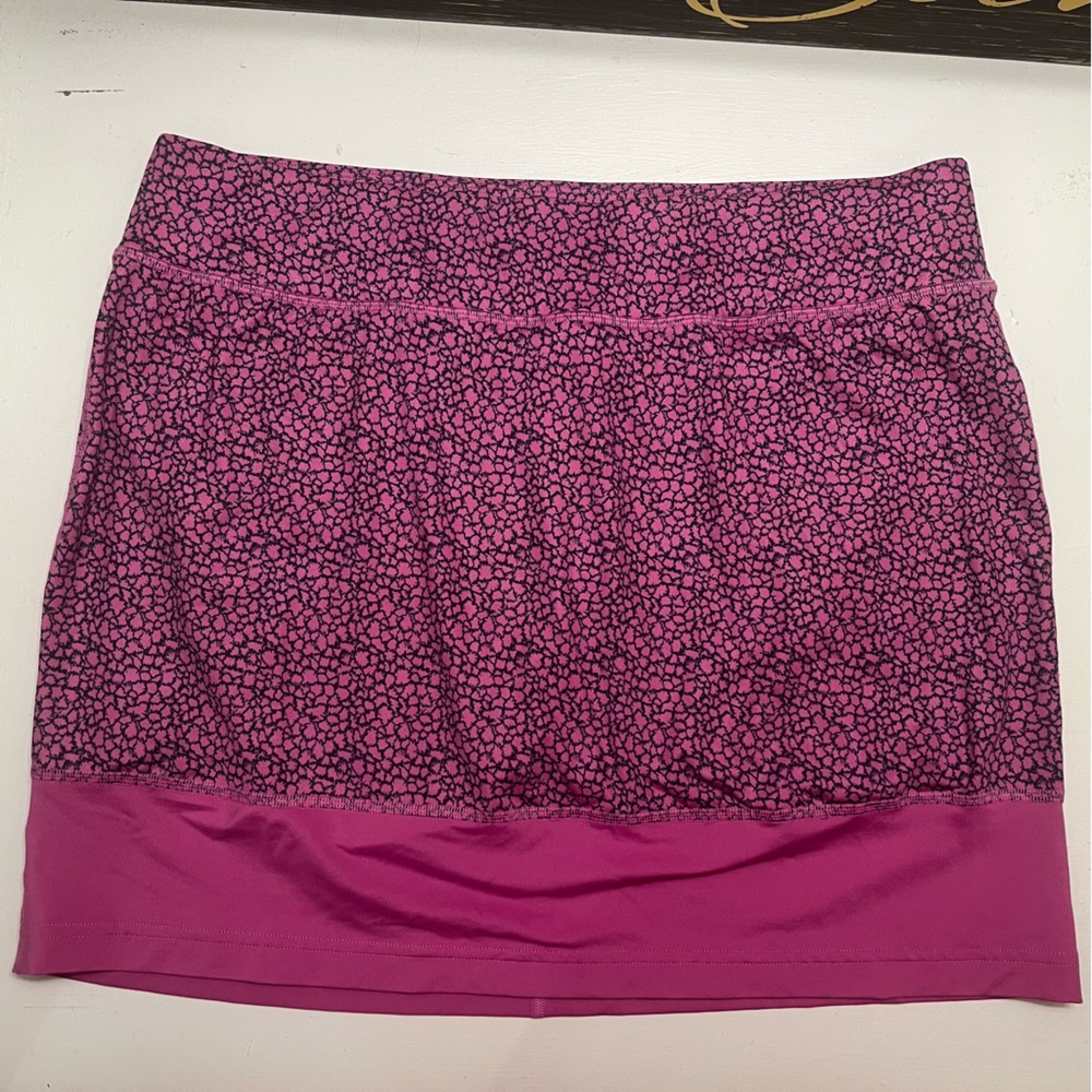 Columbia Fuchsia and Black Patterned Skort